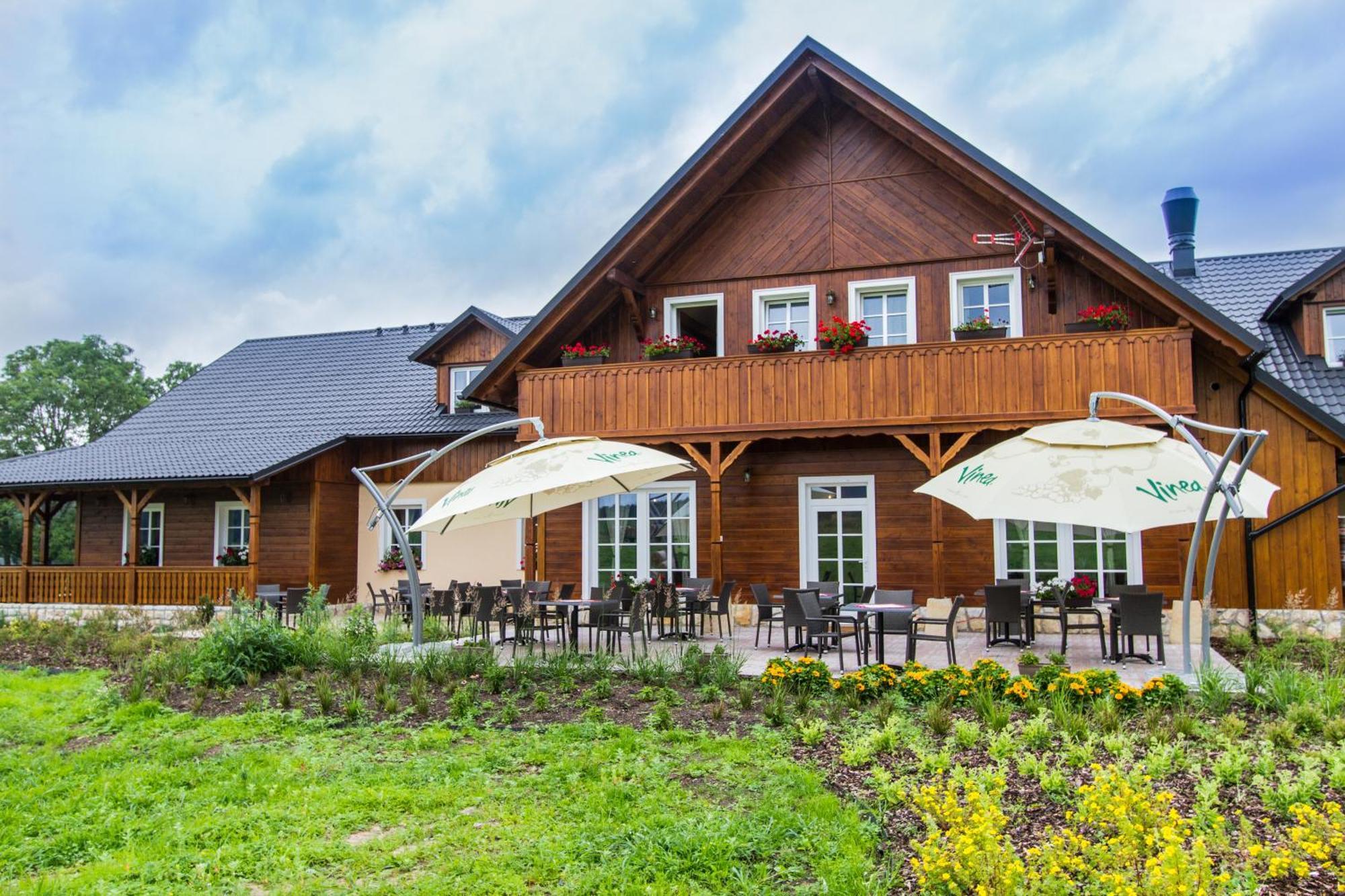Apartman-Hotel Jitravsky Dvorec Rynoltice Kültér fotó
