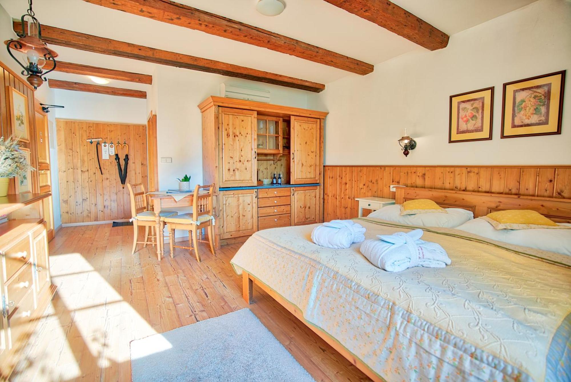 Apartman-Hotel Jitravsky Dvorec Rynoltice Kültér fotó