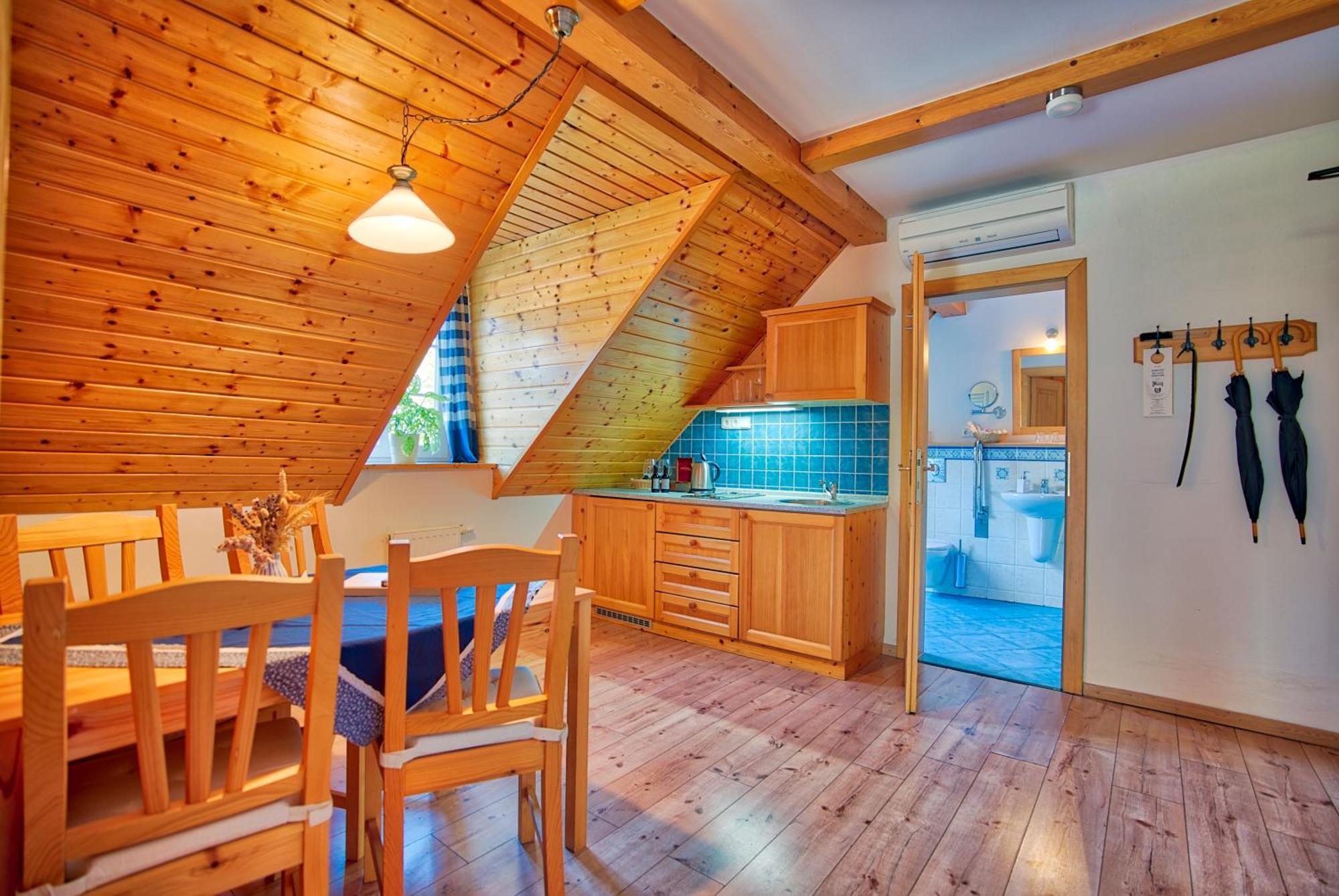 Apartman-Hotel Jitravsky Dvorec Rynoltice Kültér fotó