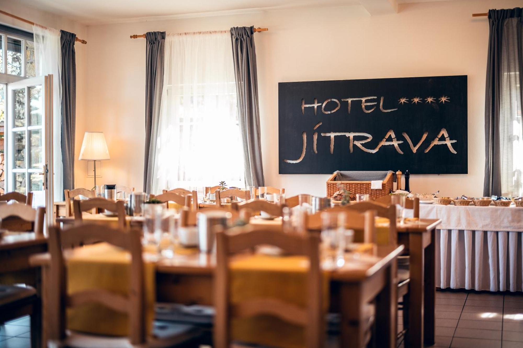 Apartman-Hotel Jitravsky Dvorec Rynoltice Kültér fotó